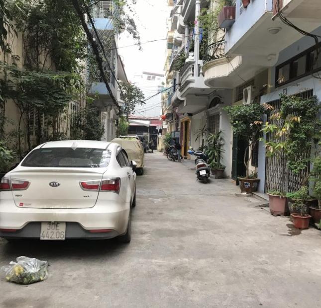 Bán nhà 2 tỷ sát mặt phố Nguyễn Văn Trỗi, Thanh Xuân. 36m2 x 2T ô tô đỗ cửa