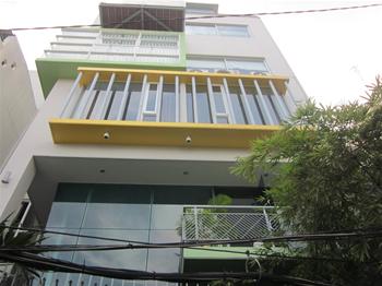 Bán nhà mặt tiền Trần Văn Danh, đối diện CC Carillon, DT: 5 x 16m, nhà mới 3 tầng