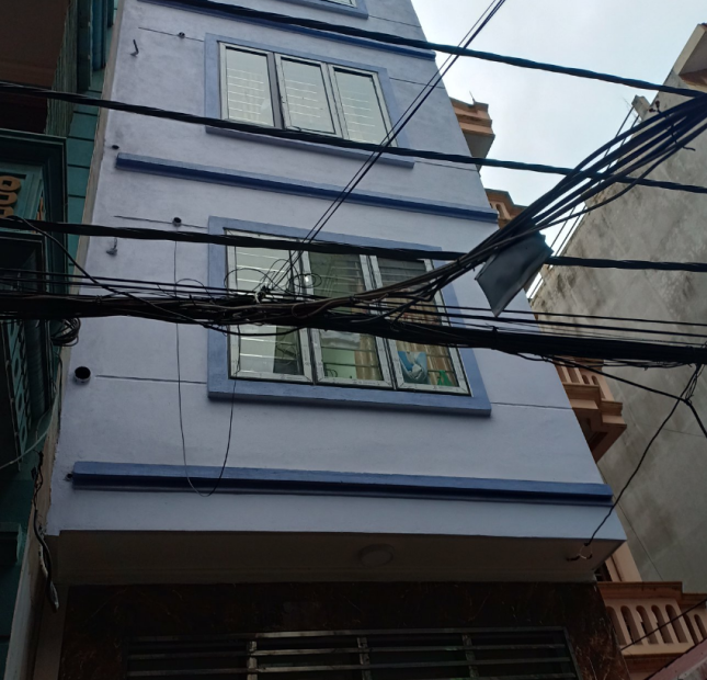 Bán Nhà Đường Nguyễn Khuyễn Văn Quán S35m 5Tầng Ở Luôn giá 2.5 Tỷ lh 0869999588
