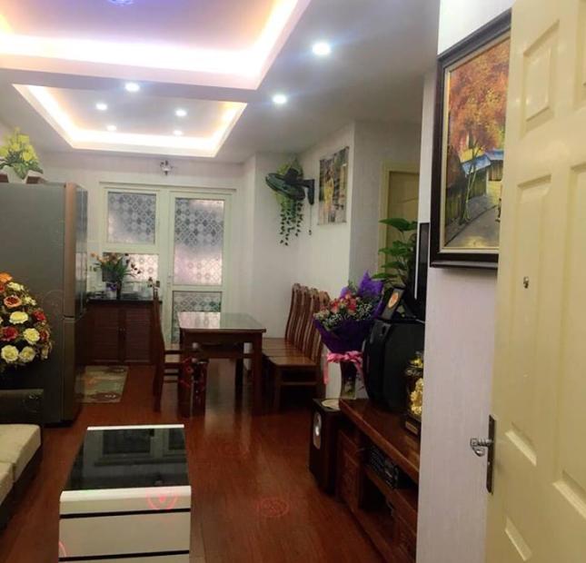 Nhà đẹp, thiết kế sang trọng CH tầng trung HH3B Linh Đàm, 56m2, 2PN + full nội thất. Giá tốt