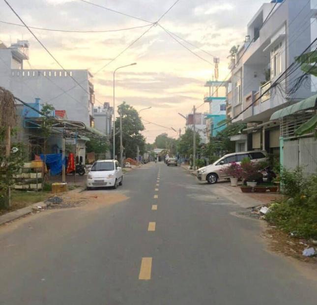 Bán nhà trệt xây dựng cuối 2015, KDC Hàng Bàng, Nguyễn Văn Linh, giá 2.4 tỷ
