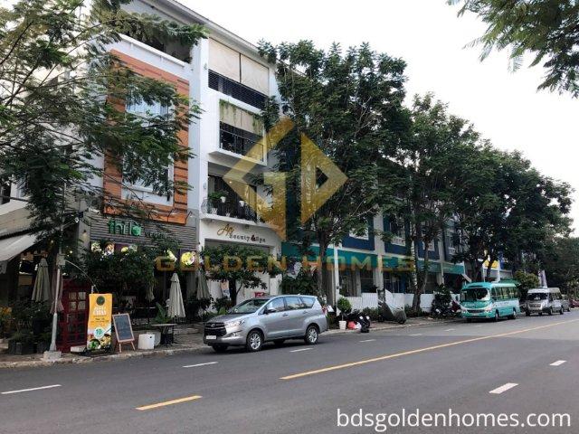 Cho thuê khách sạn đường lớn đang kinh doanh tốt, trung tâm Phú Mỹ Hưn