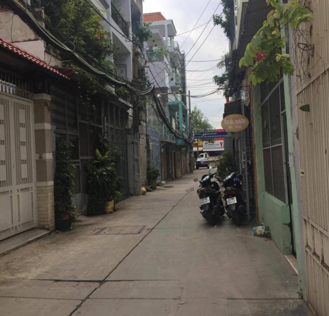 Xuất cảnh cần bán gấp nhà HXH 5m đường Trần Hưng Đạo, giá rẻ nhất thị trường