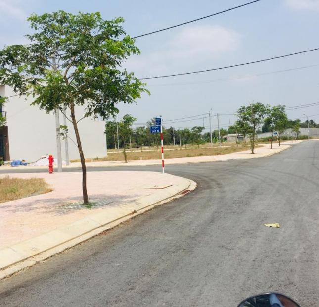 Bán đất khu tái định cư Tân Túc, Bình Chánh, Nguyễn Hữu Trí 600 triệu/nền, sổ hồng