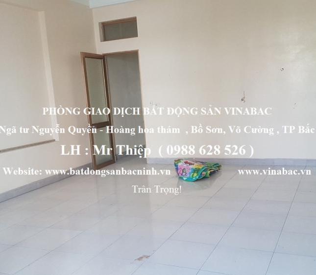Bán nhà 2.5 tầng nhìn vườn hoa Làn 2 Bình Than Khu Bồ Sơn , TP . Bắc Ninh