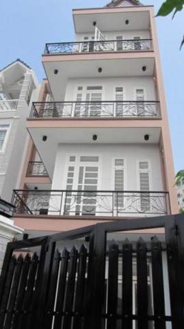 Bán nhà đường Trần Hưng Đạo, P. Phạm Ngũ Lão quận 1 (4x13M) giá 16 tỷ.
