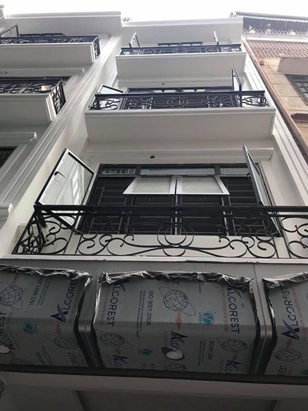 Cần bán nhà ở Xa La - Phúc La, Hà Đông, sát sân Học viện Quân Y (35m2*4T), giá 2,15 tỷ. 0916064035