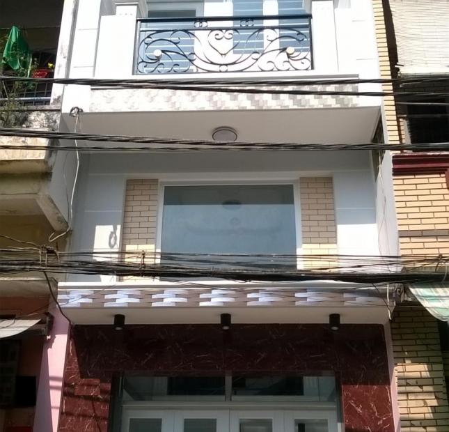 Cho thuê nhà 27 Bùi Thị Xuân, Q. 1, 5x22m, 3 lầu