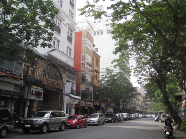 Bán nhà MT Trần Quang Khải, P. Tân Định, Quận 1, DT 4,2x22m, hầm, 4 tầng, giá 25,5 tỷ