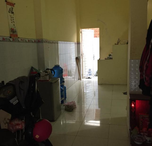 Cho thuê phòng trọ trong nhà nguyên căn quận Bình Tân, 1,5 triệu/th