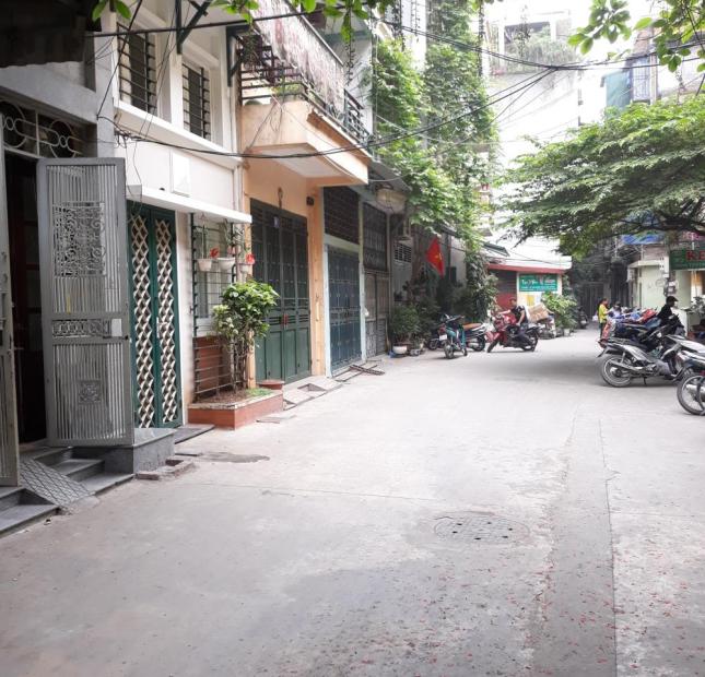 CHÍNH CHỦ BÁN NHÀ HAI BÀ TRƯNG, KINH DOANH, 3 MẶT THOÁNG, GẦN HỒ, 50M2, 2,3 TỶ.