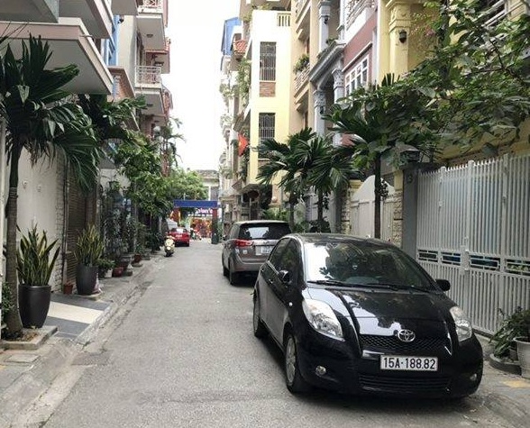 Chỉ 6 tỷ có nhà 48m2, ô tô đỗ cửa phố Lê Văn Lương