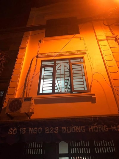 Chính chủ bán nhà 4 tầng số 18 ngõ 823 đường Hồng Hà, Hoàn Kiếm, Hà Nội