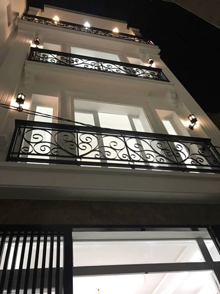 Bán Tháo nhà mặt tiền Nguyễn Tri Phương gần 3 tháng 2, HĐ thuê 35tr, phường 05, quận 10.