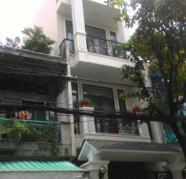 Bán Tháo Nhà mặt tiền Nguyễn Tri Phương quận 5 (4m x 17m), GPXD 5 tầng + ST.