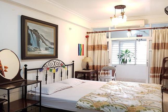 Cho thuê căn hộ giá rẻ tại Đội Cấn, Ba Đình, 30m2, 1PN, đầy đủ nội thất