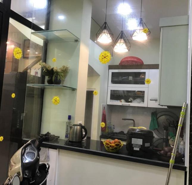 Bán gấp nhà tập thể 29 Lạc Trung, Hai Bà Trưng, 65m2, nhà đẹp thoáng, giá 1,42 tỷ