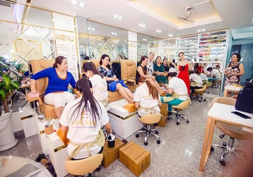 cần sang nhượng lại tiệm nail và toàn bộ đồ nghề nail, tại số 23 Dương Tử Giang, phường 14, quận 5, HCM