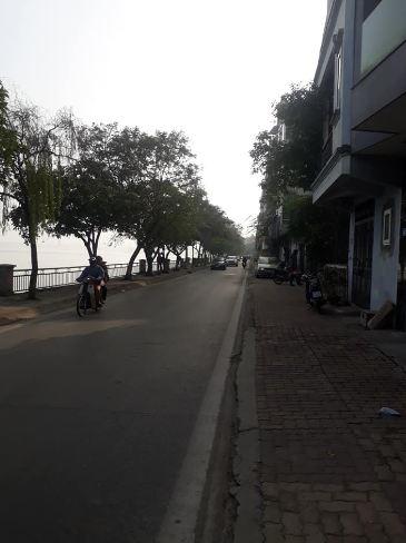 Bán nhà mặt phố đường Nguyễn Đình Thi, quận Tây Hồ 59m2 25,3 tỷ 