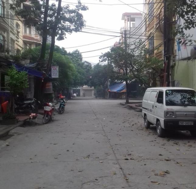 Chính chủ bán nhà phố Lãng Yên, Hai Bà Trưng, đường 2 ô tô tránh xe máy.45m2.Gía 5.2 tỷ