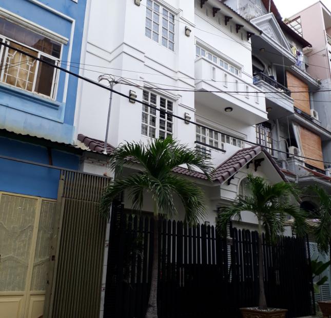 Bán nhà Quận 5, 2 mặt tiền An Dương Vương, 5,5x20m nở hậu 6m, giá chỉ 30 tỷ