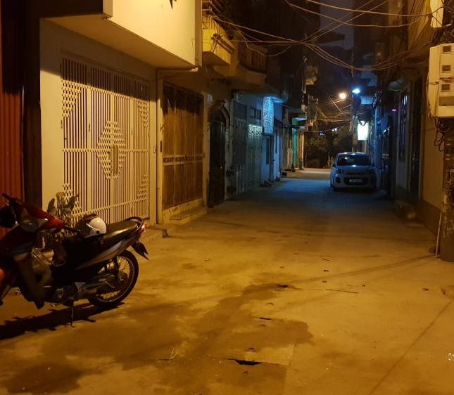 Chính chủ bán gấp đất cách đúng 1 nhà ra mặt phố Nguyễn Công Trứ - Văn Quán, Hà Đông