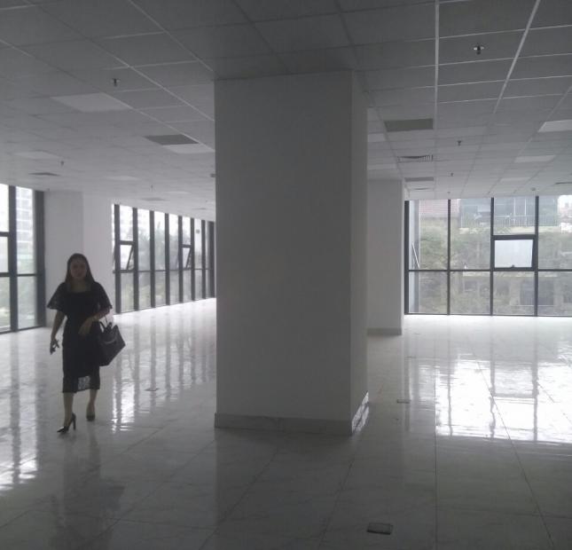 Cho thuê sàn văn phòng hiện đại tiện nghi 500m2 thông sàn phố Lê Văn Thiêm có thể vào làm luôn
