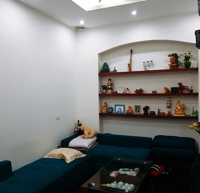 Chính chủ cần bán gấp nhà phố Lê Văn Thiêm-Lê Văn Lương, Thanh Xuân, 50m2x4T, ngõ 3m, 7.2 tỷ.