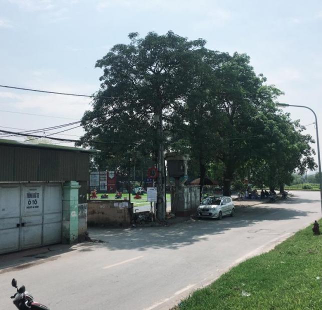 Chính chủ bán nhà mặt phố số 373 Lâm Du!Lô góc 3 mặt thoáng.