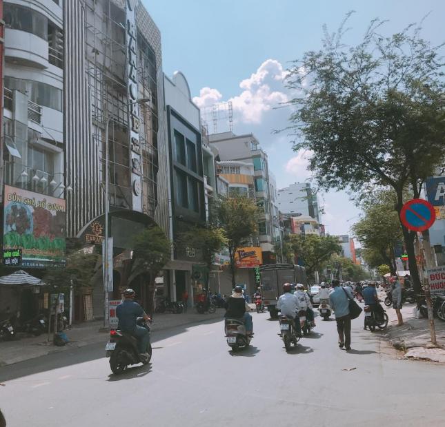 Cần bán gấp, bán nhà 2 MT Trần Hưng Đạo, Q. 5, DT: 4x20m, 4 lầu