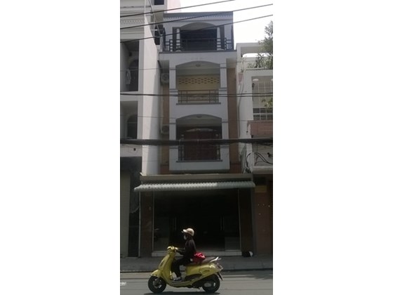 Cho thuê nguyên căn 393 Nguyễn Công Trứ 400m2 6 tầng 8 phòng, có t.máy. Giá 115