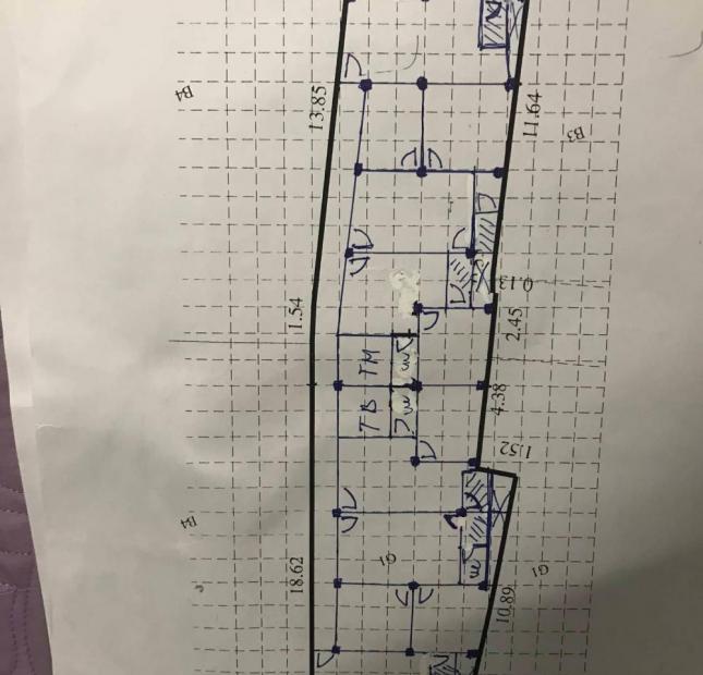 Bán gấp số nhà mới xây ở  phường Hàng Bột , Đống Đa . Nhà xây 7 tầng 1 tum ,  dt đất 220m2 giá bán 22 tỷ .