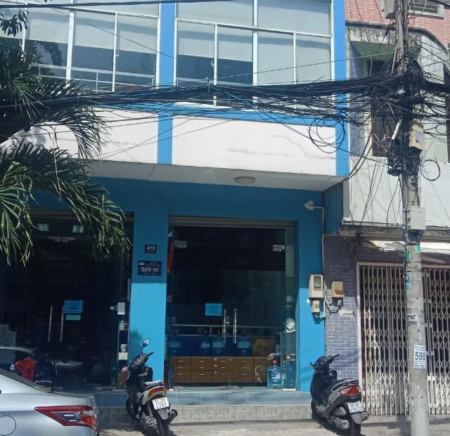 Cần bán gấp nhà mặt tiền đường Nguyễn Chí Thanh, P. 15, Quận 5, kết cấu trệt 4 lầu
