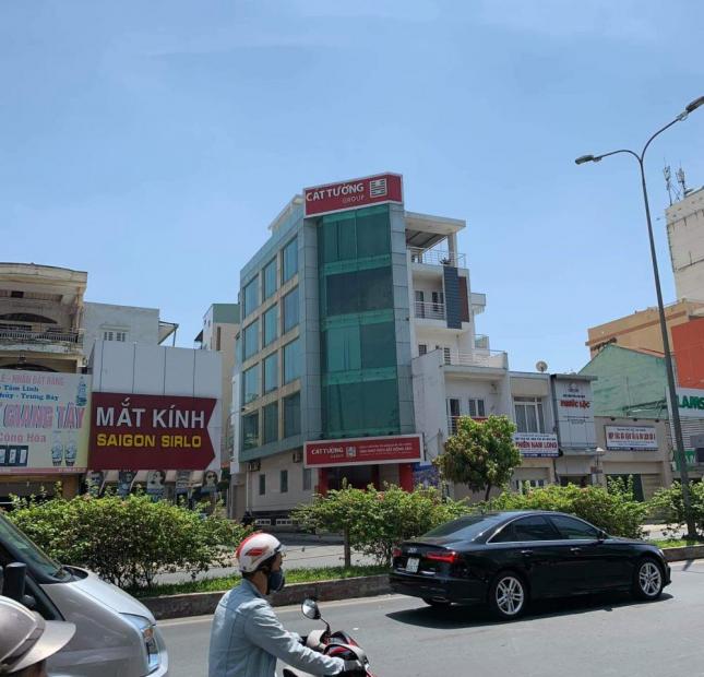 Bán nhà mặt tiền Nguyễn Tri Phương 3,95x18m, phường 4, quận 10.