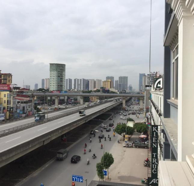 Tòa nhà cho thuê sàn 150m2 làm văn phòng ở mặt đường Khuât Duy Tiến-Nguyễn Xiển 