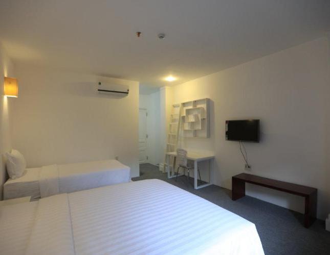 Cho thuê khách sạn mặt tiền Nguyễn thái Học, Q1, dt: 4x30m 7 lầu, 27 phòng full nội thất cao cấp