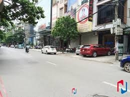 Cho thuê mặt phố KD Quang Trung, MT 6,5m, S = 150M2, 2 tầng, lô góc, 25tr. 0928822179.