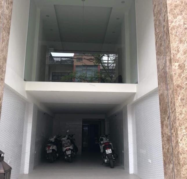 Cho thuê nhà tại Vương Thừa Vũ, DT80m x2T, 15tr