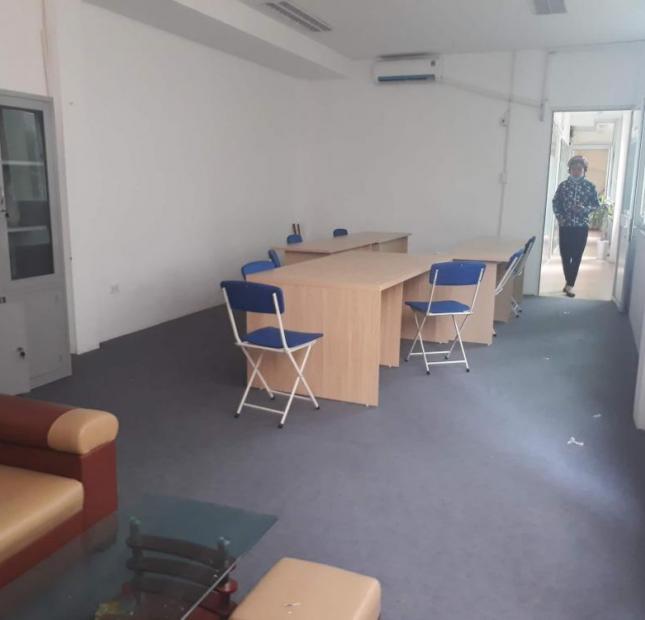 Chính chủ cần cho thuê toà văn phòng gấp đẹp nhất mặt phố Hoàng Quốc Việt 
