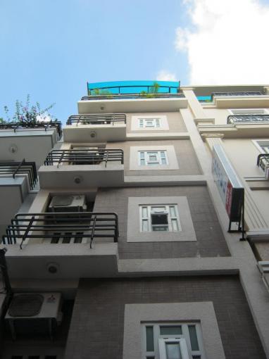 Bán nhà căn góc 5 tầng MT Nguyễn Tri Phương, 12.3 tỷ