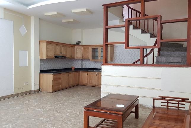 Cho thuê nhà riêng giá rẻ tại Xuân La, Tây Hồ, 40m2/ 1 tầng, 5 tầng, 3PN, 4wc, không đồ