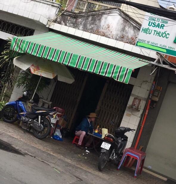 Cần cho thuê nhà mặt tiền triệt, gác nhỏ ngay chợ Bình Tây, phường 1, quận 6, TP Hồ Chí Minh