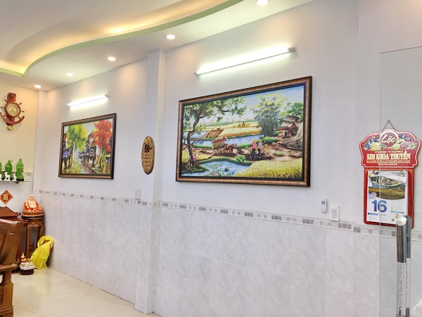 Bán nhà 1 lầu đẹp số 136 mặt tiền Nguyễn Văn Linh quận 7.
