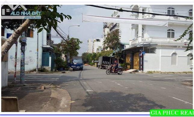 bán nhà tại 123 Đỗ Bí P.Phú Thạnh Q. Tân Phú DT 4.05x13.6m giá 4.15 tỷ