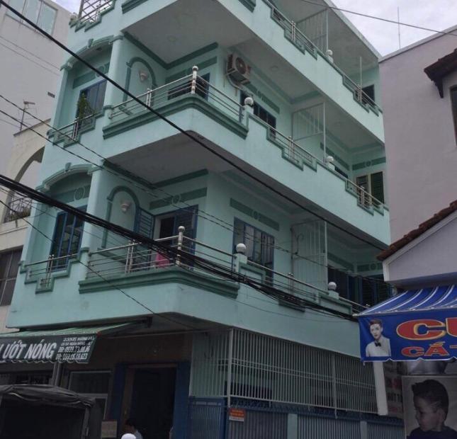 Nhà lô góc Hai mặt tiền đường số cư xá ngân hàng, Tân Thuận Tây, Quận 7 - 30 triệu/tháng 