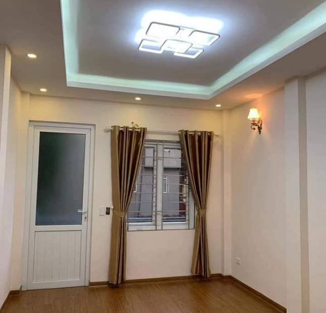 Bán nhà ngôi sao may mắn cực kỳ lộc ngõ 230 Định Công cực đẹp, 43 m2, 4 tầng, chỉ nhỉnh hơn 3 tỷ.