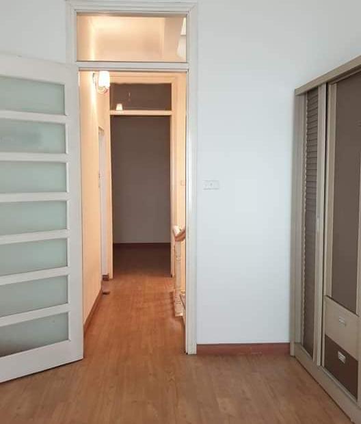 Bán nhà Ngô Quyền 50m2 3.6 tỷ, 4 tầng mới, ô tô, lô góc, LH 0967863126.