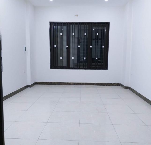 Bán nhà xây mới 32m2*4T*3PN La Khê ô tô đỗ gần nhà giá 1.95Tỷ 0968449297 