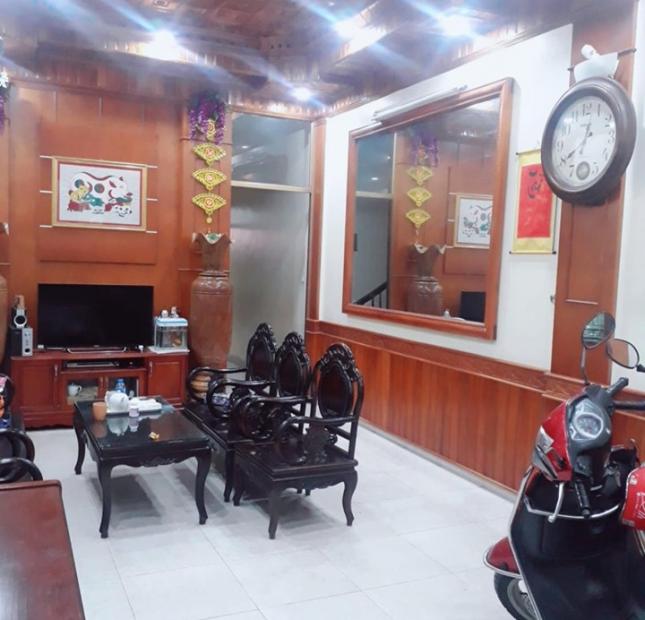 KHU VIP DỊCH VỌNG -65M* 4 TẦNG –MT 4M- NHÀ ĐẸP - Ô TÔ TRÁNH - VỈA HÈ - THOÁNG TRƯỚC SAU. 0985836182.