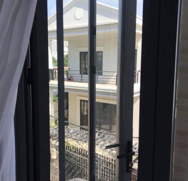 Bán nhà MT kinh doanh Bạch Vân p6 q5,nằm ngay khu chợ đá quý Hòa Bình.